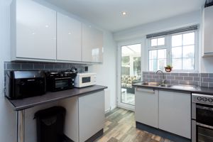 Kitchen- click for photo gallery